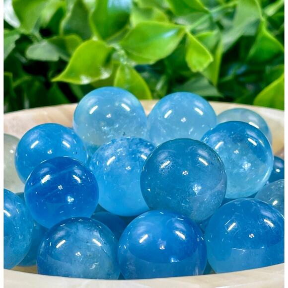 Aquamarine Crystal Spheres – Natural Blue Beryl – 18–23 mm - Picture 1 of 4
